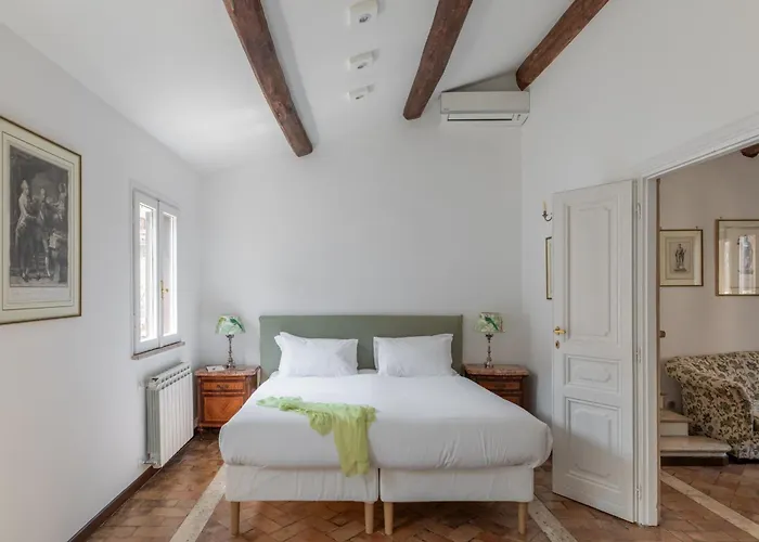 Iflat Historic Charm & Comfort By Piazza Navona Apartmán