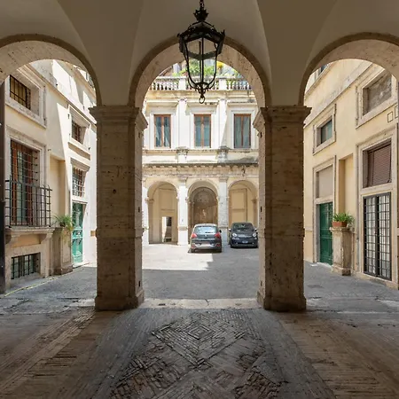 Daire Iflat Historic Charm & Comfort By Piazza Navona Roma