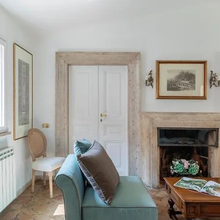 Daire Iflat Historic Charm & Comfort By Piazza Navona *